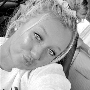 Meet your Posher, Cameron